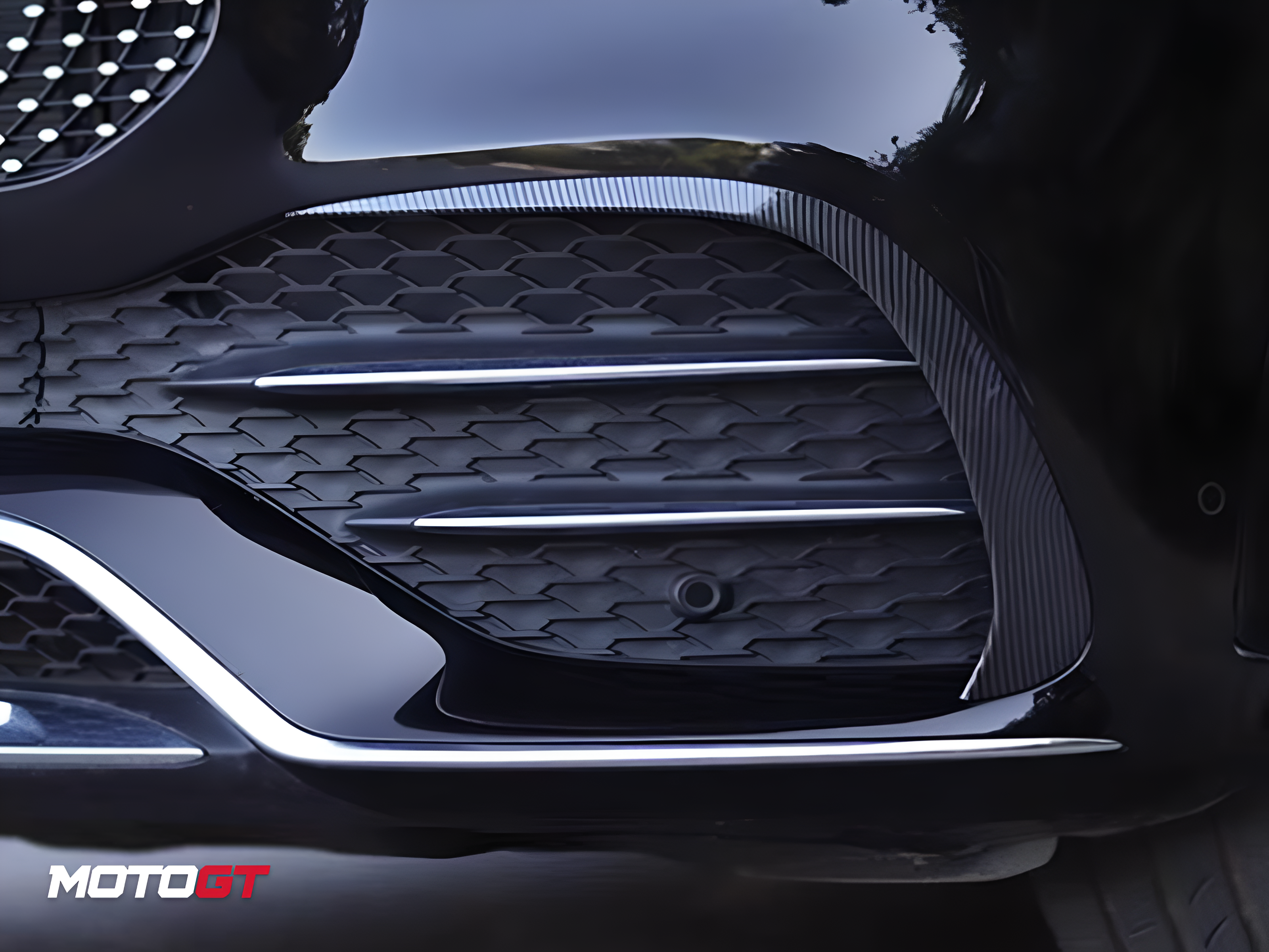 GLE CLASS FRONT BUMPER TRIM